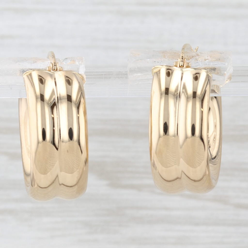 Light Gray Wide Ribbed Gold Hoop Earrings 18k Yellow Gold Round Hoops
