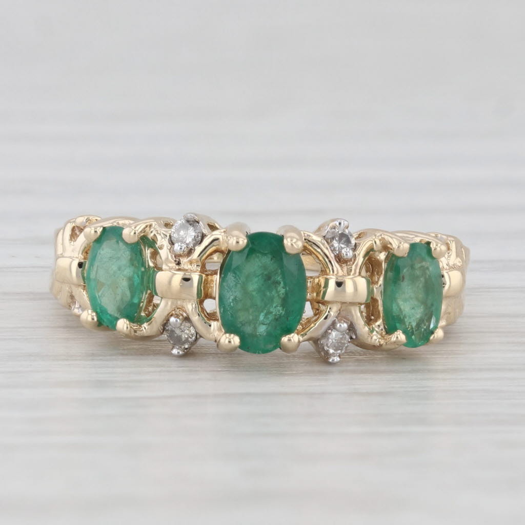 Light Gray 0.81ctw Emerald Diamond 3-Stone Ring 10k Yellow Gold Size 5.5