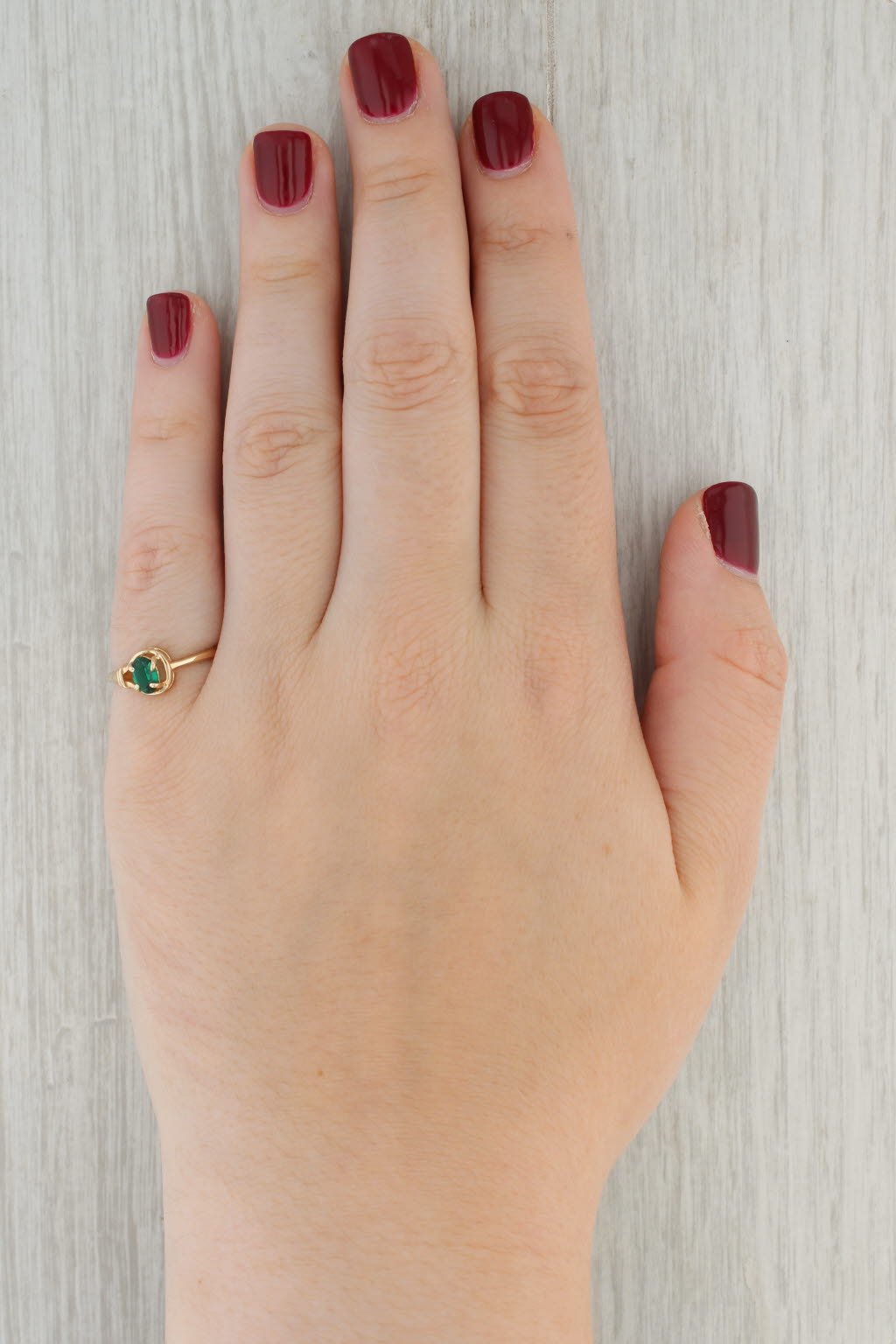 Tan Green Glass Oval Solitaire Ring 10k Yellow Gold Size 6.75