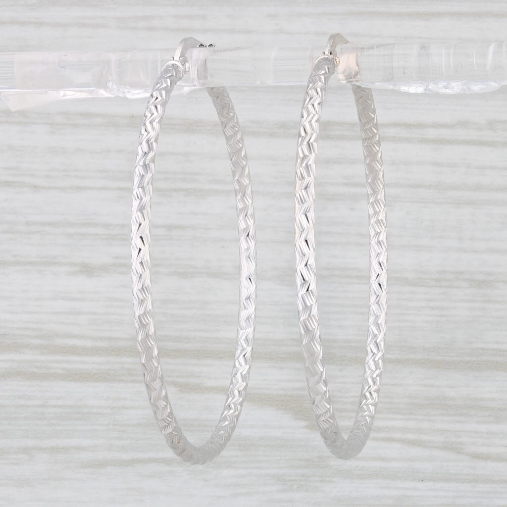 Light Gray Textured Hoop Earrings 14k White Gold Snap Top Round Hoops 42.3mm