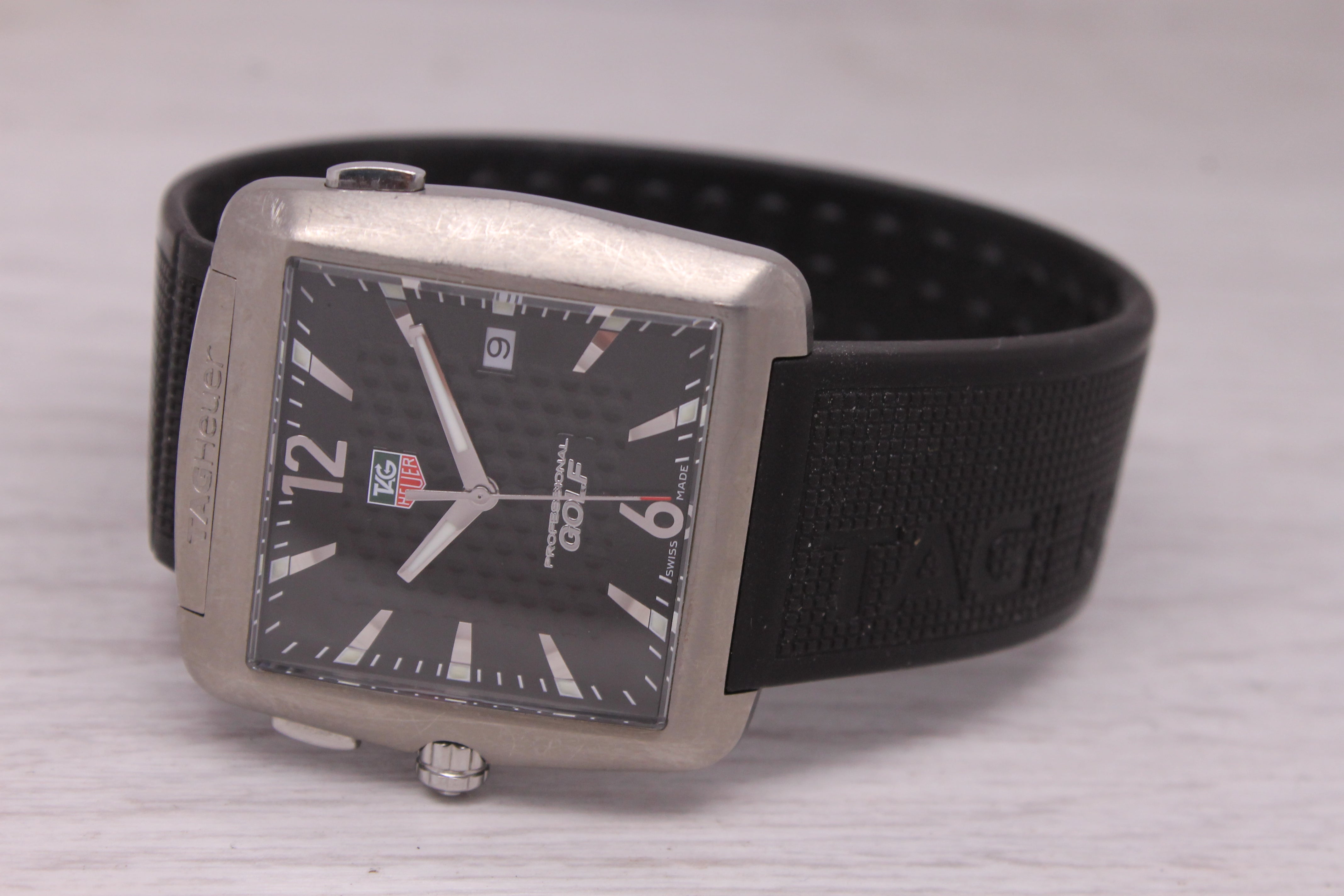 Tag Heuer Tiger Woods Professional Golf WAE1111 Titanium Steel Quartz Mens Watch