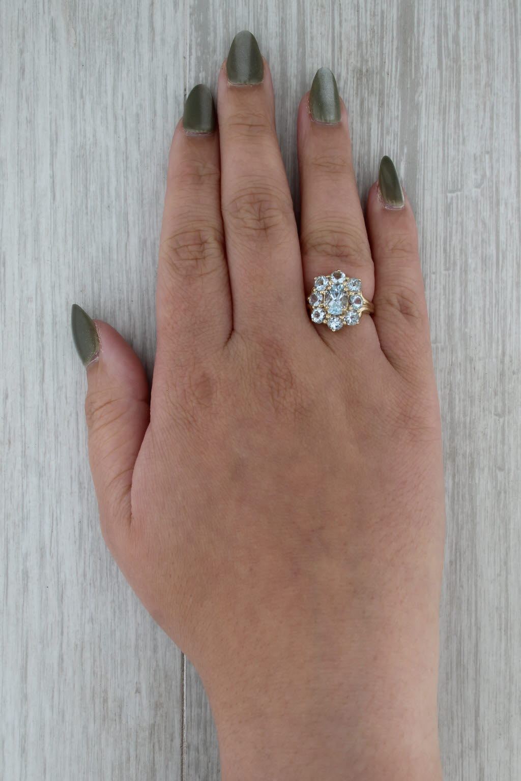 2.96ctw Aquamarine Flower Ring 10k Yellow Gold Size 6