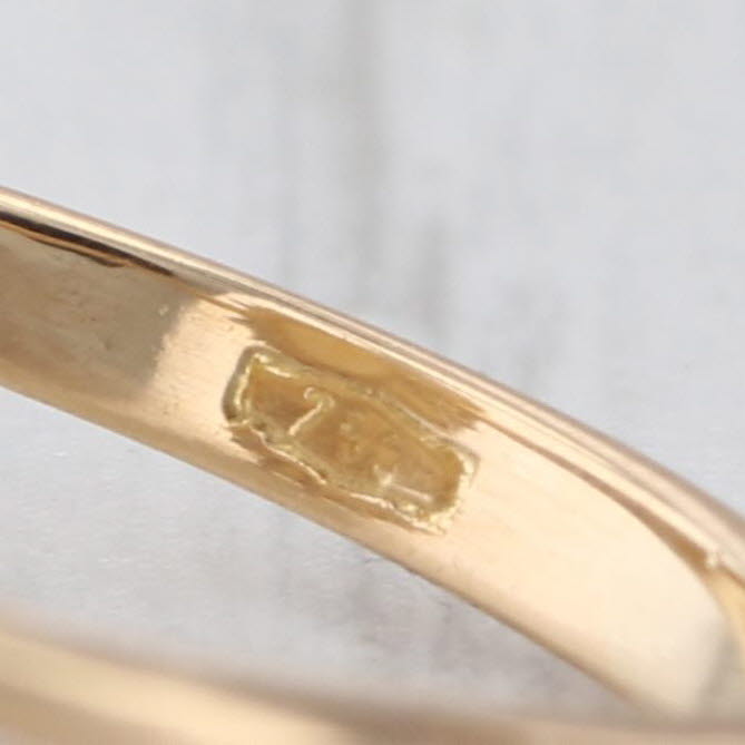 Oval Cabochon White Opal Solitaire Ring 18k Yellow Gold Size 5.75