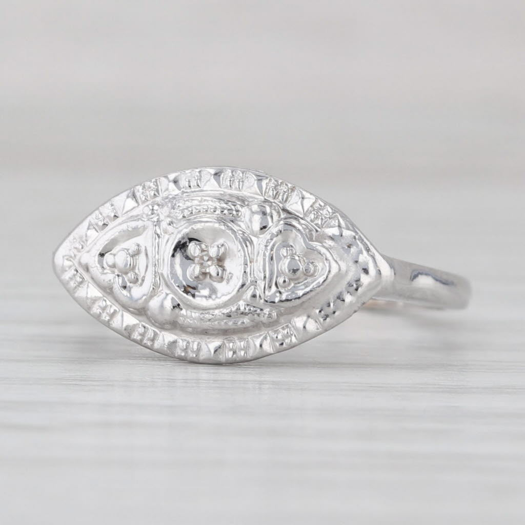 Light Gray Diamond Vintage Ring 14k White Gold Size 6.25 Heart Accents