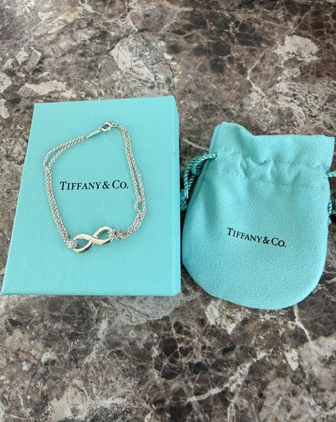 Tiffany & Co Infininity Knot 2-Chain Bracelet w/ Box Pouch Sterling Silver 6.75"