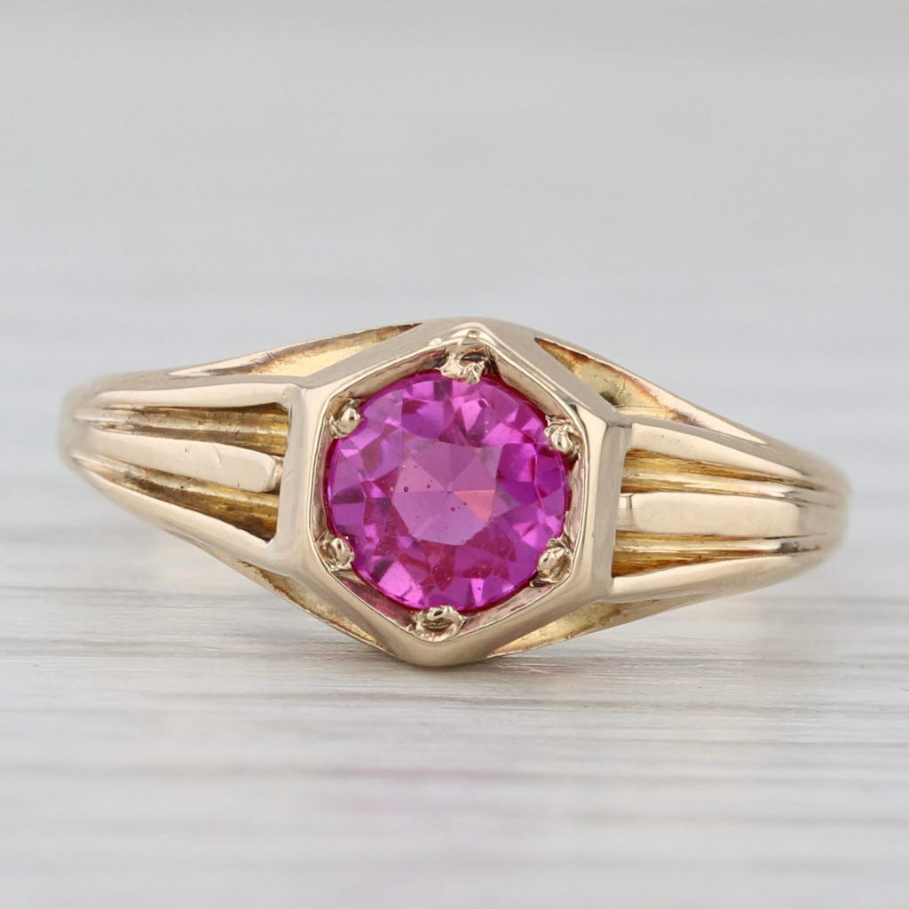 Light Gray Vintage 0.68ct Lab Created Ruby Solitaire Ring 10k Yellow Gold Size 5.25