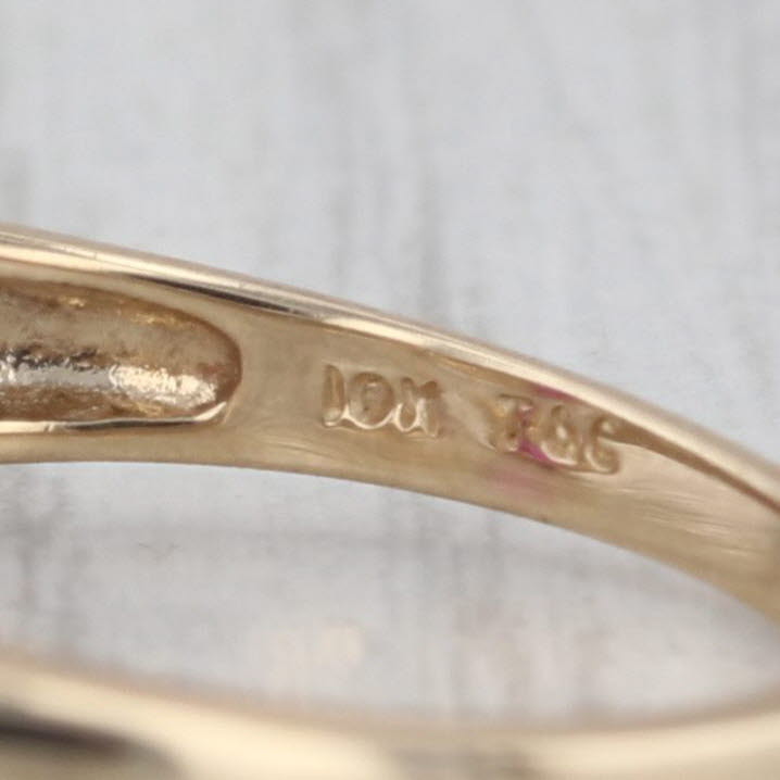 Town & Country 0.94ct Lab Created Ruby Ring 10k Yellow Gold Oval Solitaire Sz 7