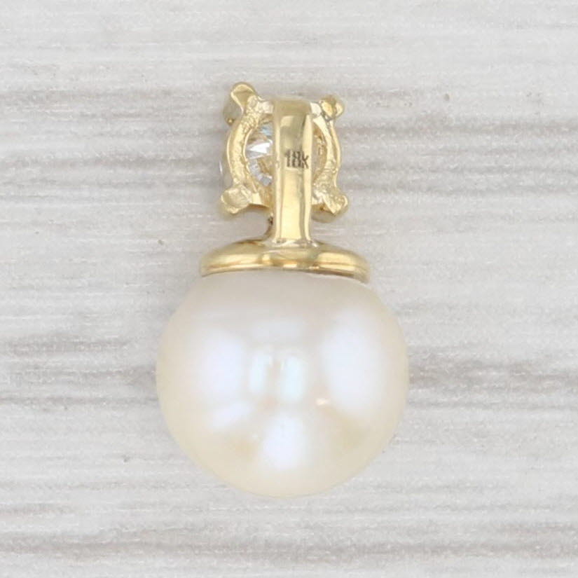 Light Gray Cultured Pearl 0.13ct Diamond Small Drop Pendant 18k Yellow Gold