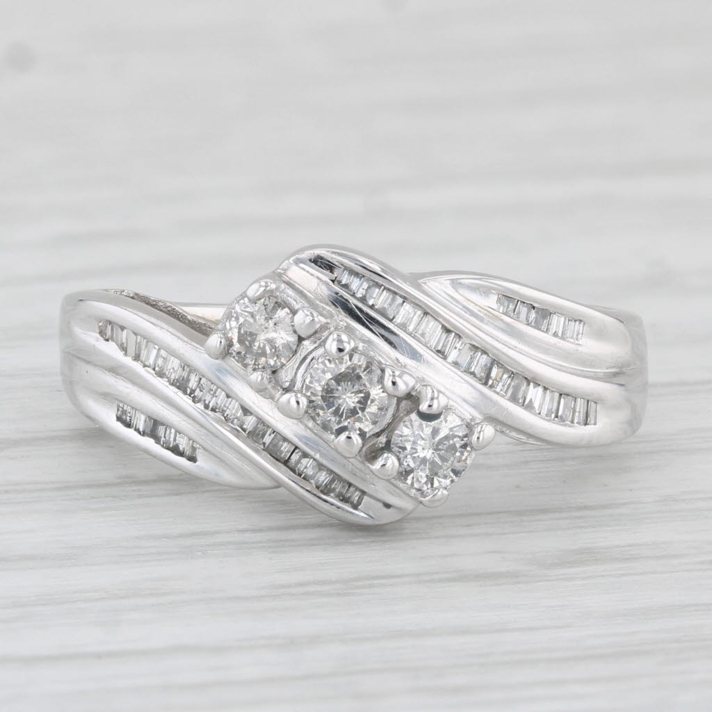 Light Gray 0.47ctw Diamond Bypass Ring 10k White Gold Size 6.25
