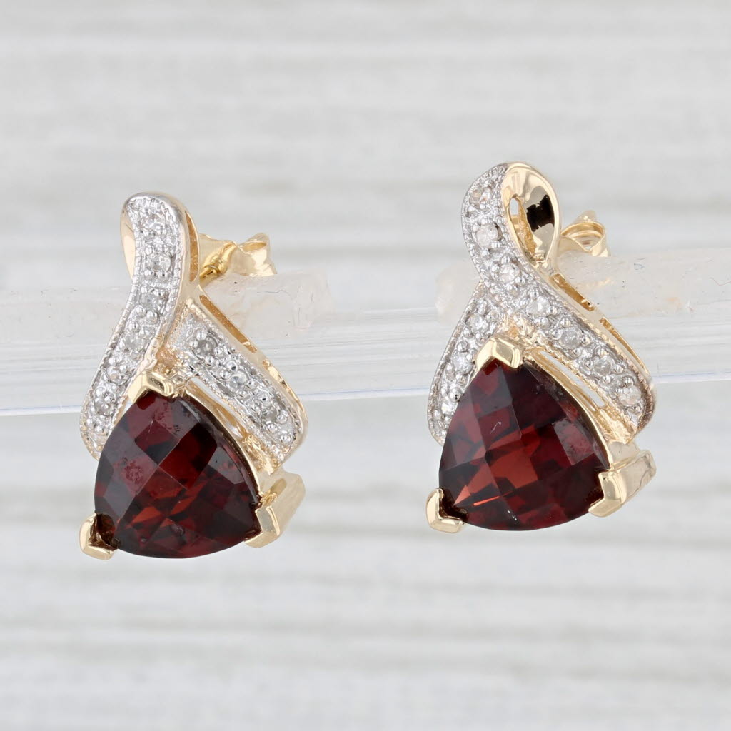 Light Gray 3.08ctw Trillion Garnet Diamond Stud Earrings 14k Yellow Gold