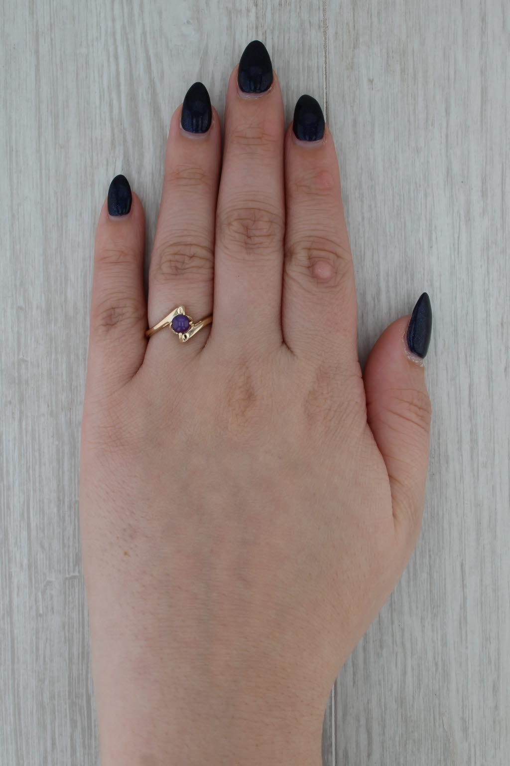 Linde Lab Created Purple Star Sapphire 14k Yellow Gold Bypass Size 6