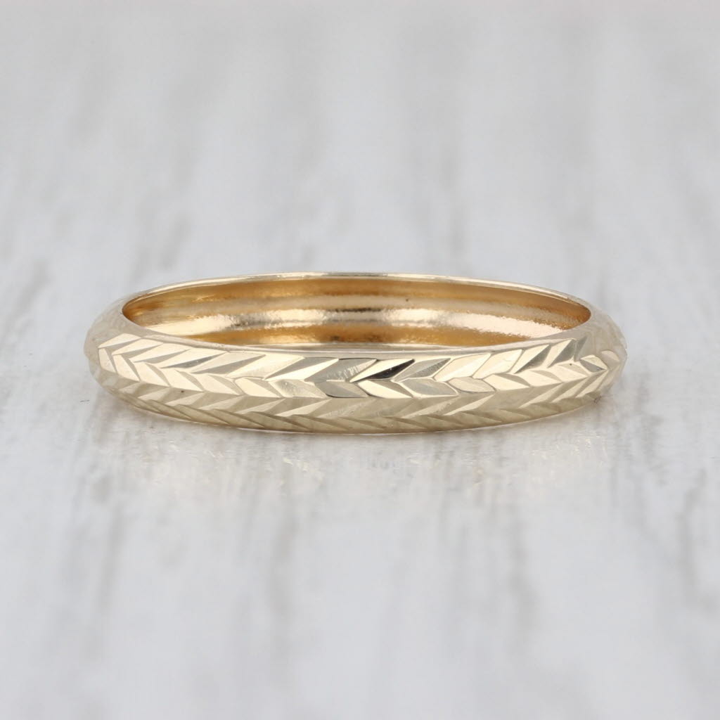Chevron Etched Band Ring 14k Yellow Gold Stackable Wedding 3mm Size 7