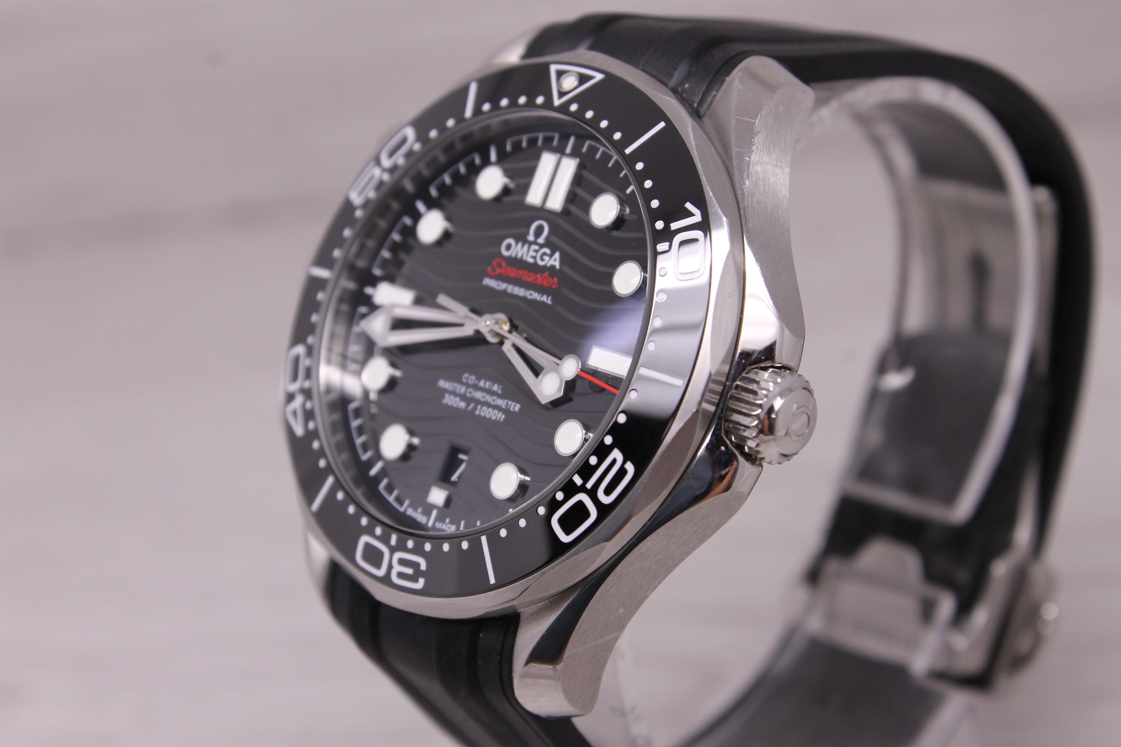 Omega Seamaster Co-Axial 42mm Steel Automatic Divers Watch w/ Box Strap Bracelet