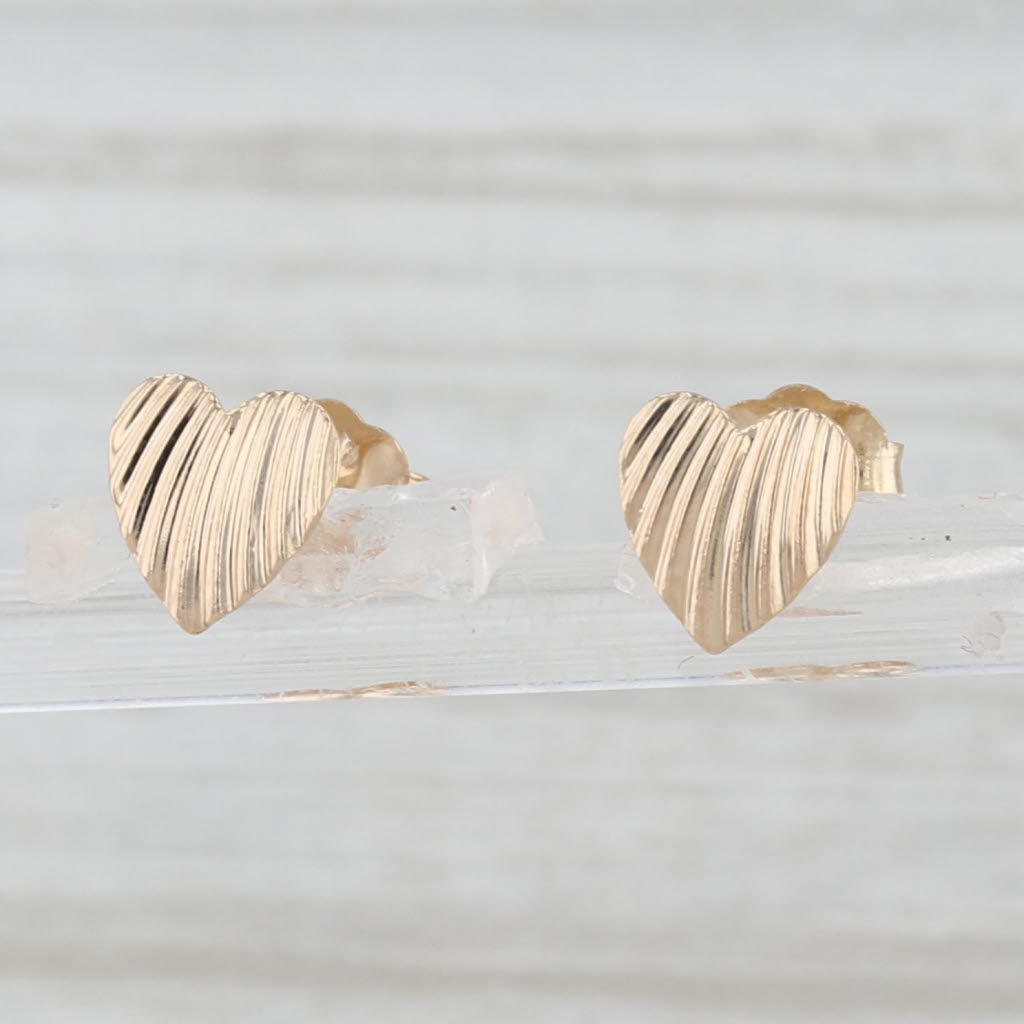 Light Gray Small Ridge Heart Stud Earrings 14k Yellow Gold Butterfly Backs