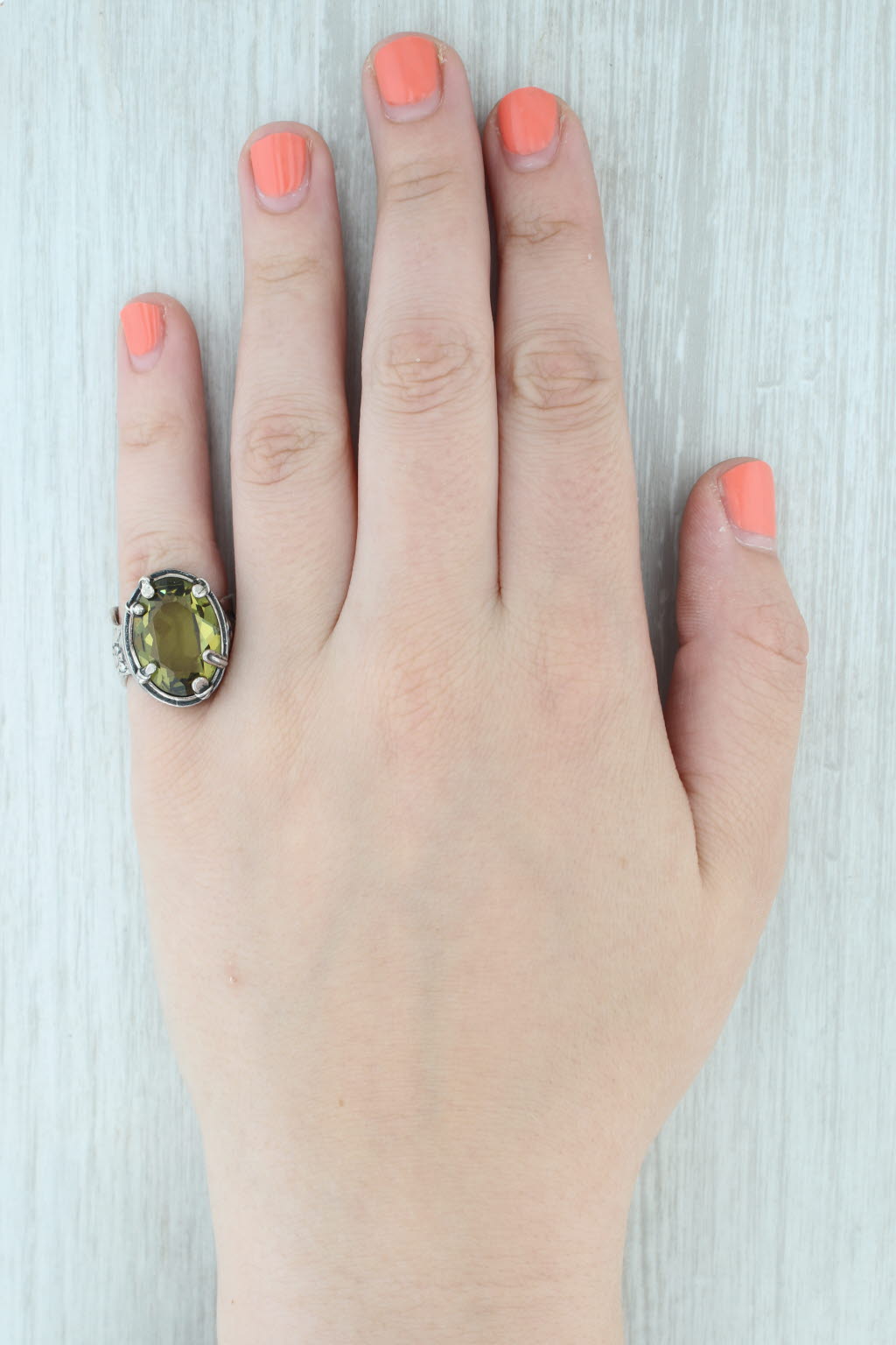 Light Gray Silpada Olivine Green Swarovski Crystal Ring Sterling Silver R1883 Size 7