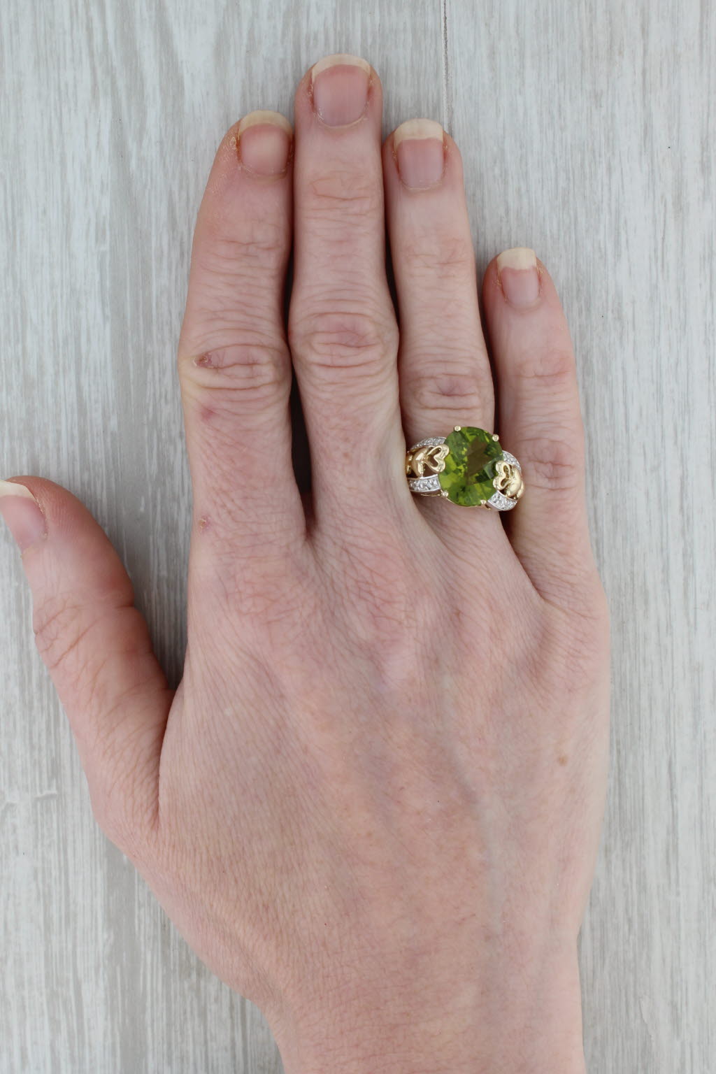 Dark Gray 5.57ctw Oval Peridot Diamond Ring 14k Yellow Gold Sz 7.75 Cocktail Heart Accents