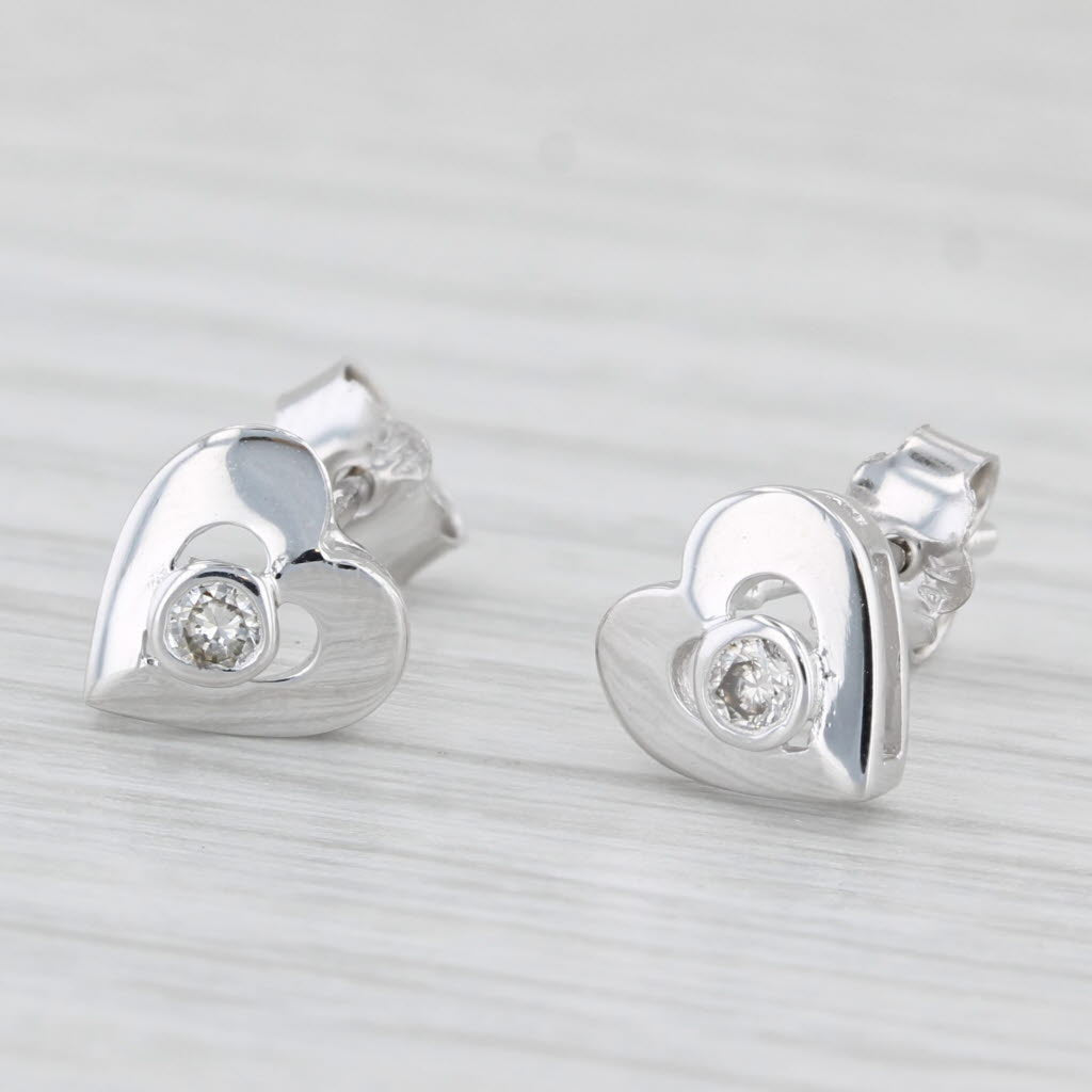 Light Gray Diamond Solitaire Heart Stud Earrings 14k White Gold