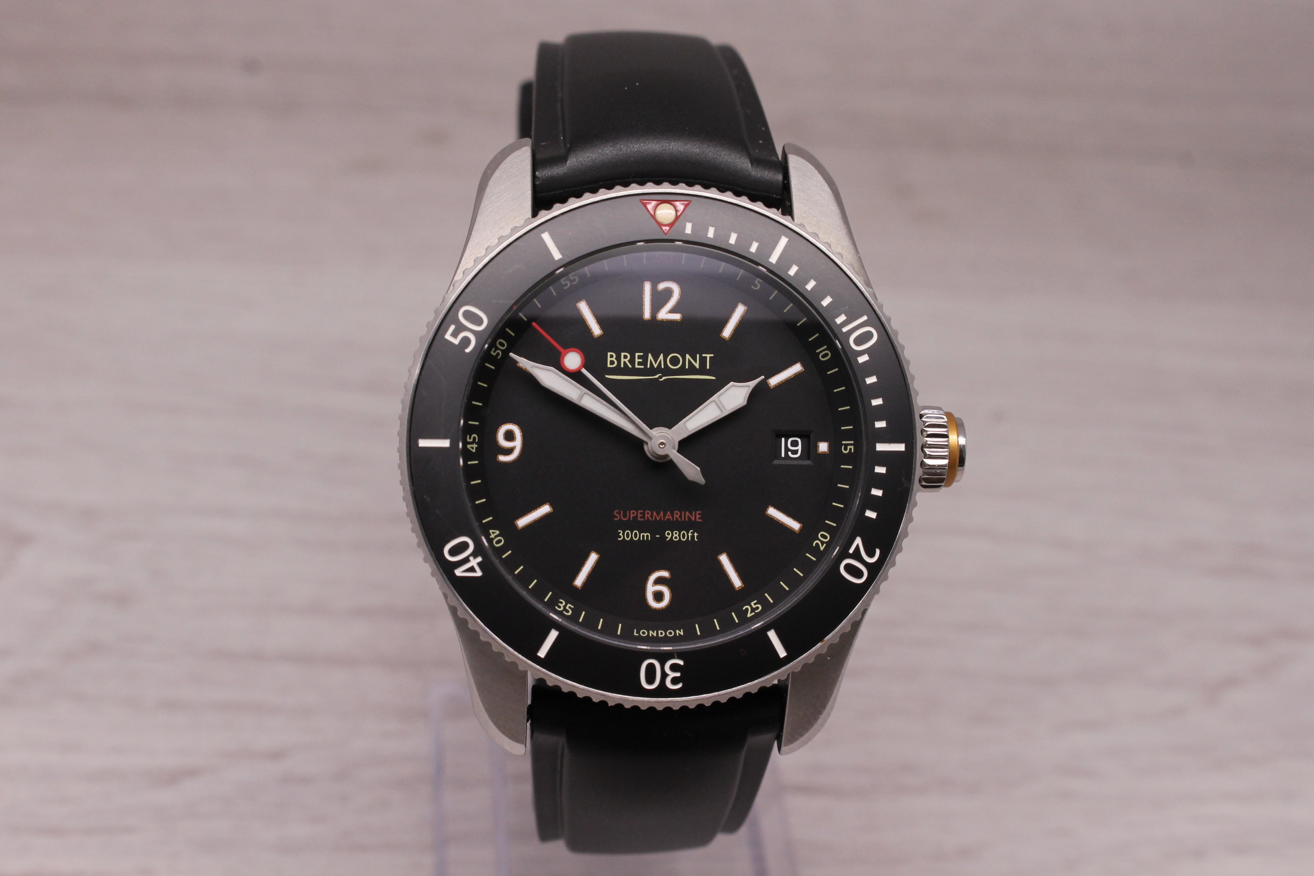 Dark Gray Bremont Supermarine S300 40mm Mens Steel Automatic Divers Watch Rubber Strap