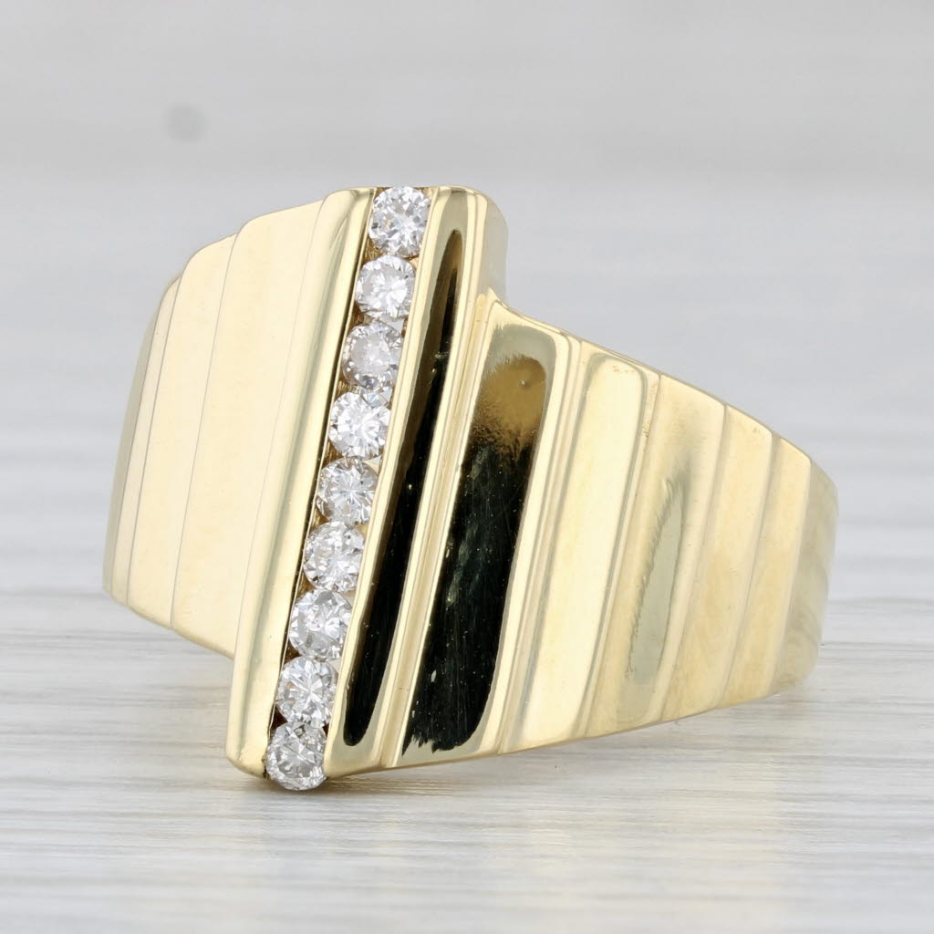 Light Gray 0.23ctw Diamond Beveled Ring 18k Yellow Gold Size 8