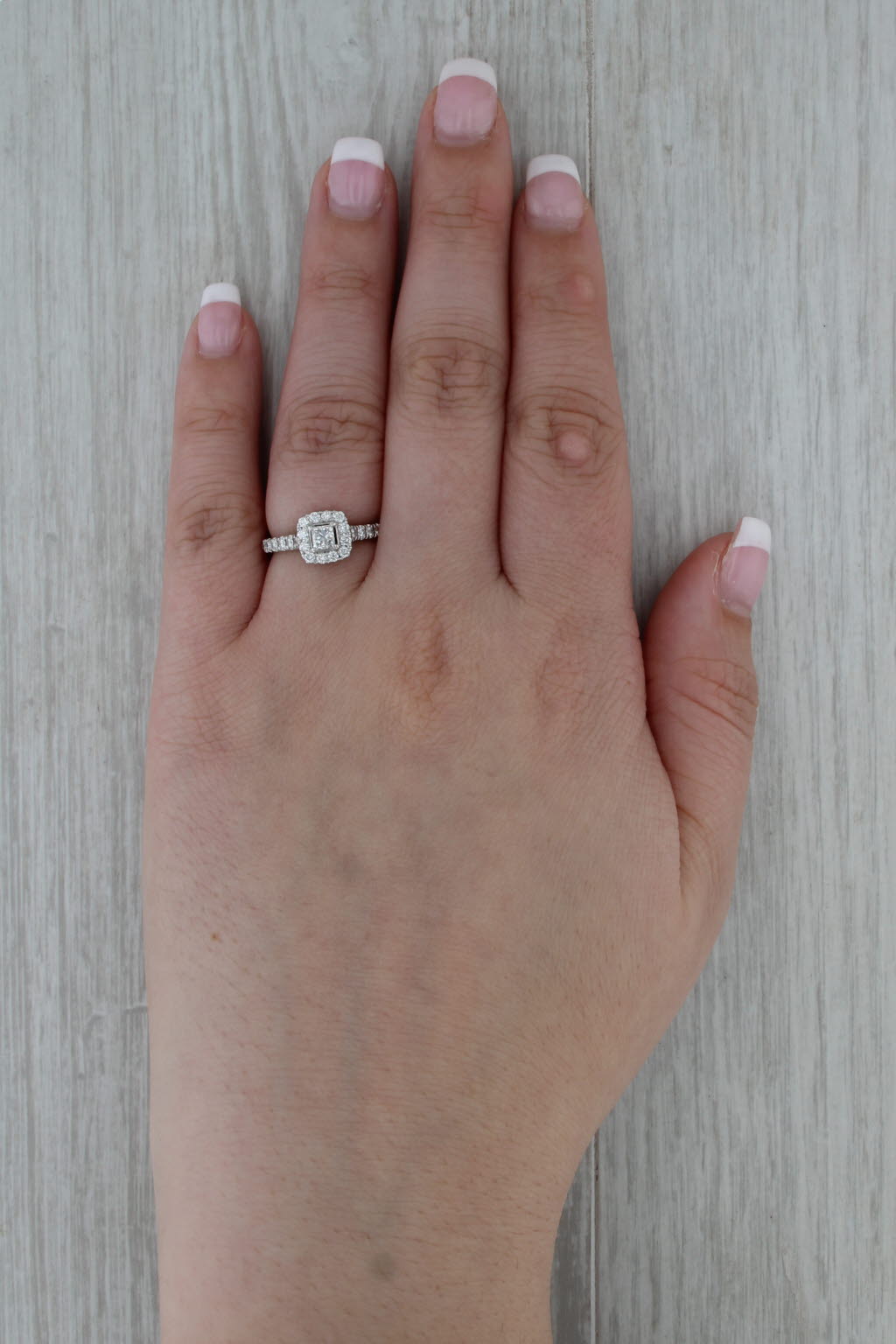 Neil Lane Princess Diamond Halo Engagement Ring 14k White Gold Size 5.25