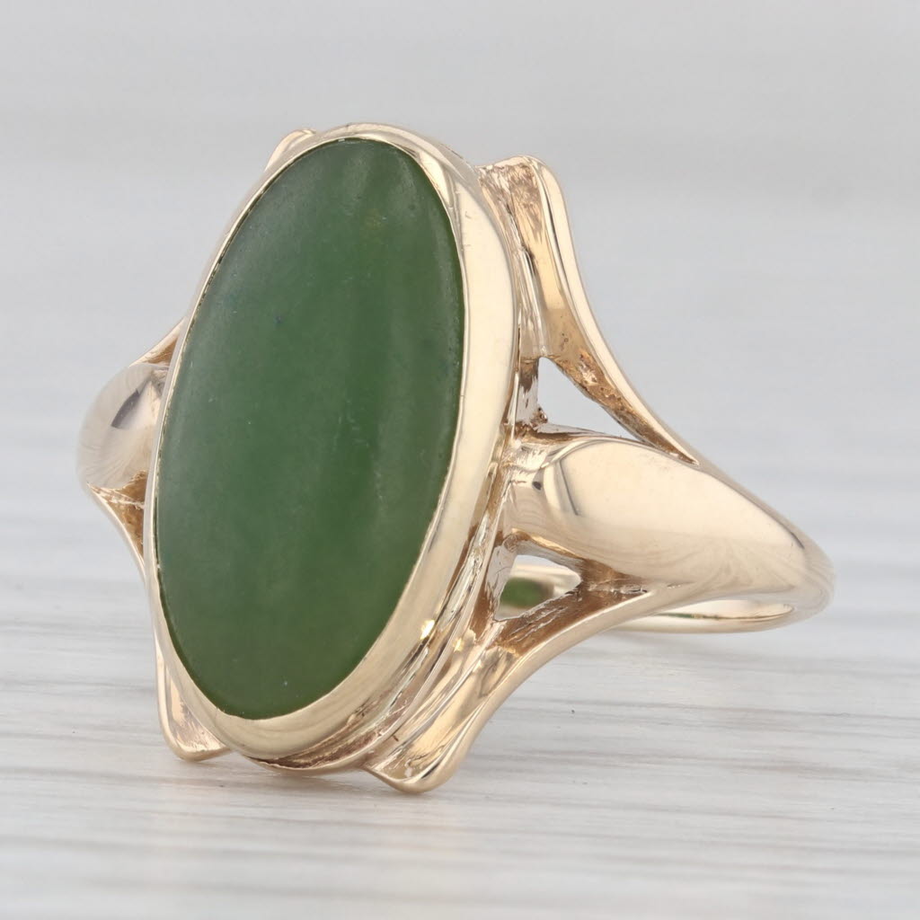 Light Gray Oval Cabochon Green Nephrite Jade Solitaire Ring 10k Yellow Gold Size 7.75