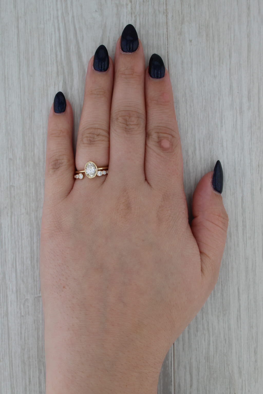 1.02ctw VS2 Oval Lab Grown Diamond Engagement Ring Wedding Band Set 14k Gold IGI