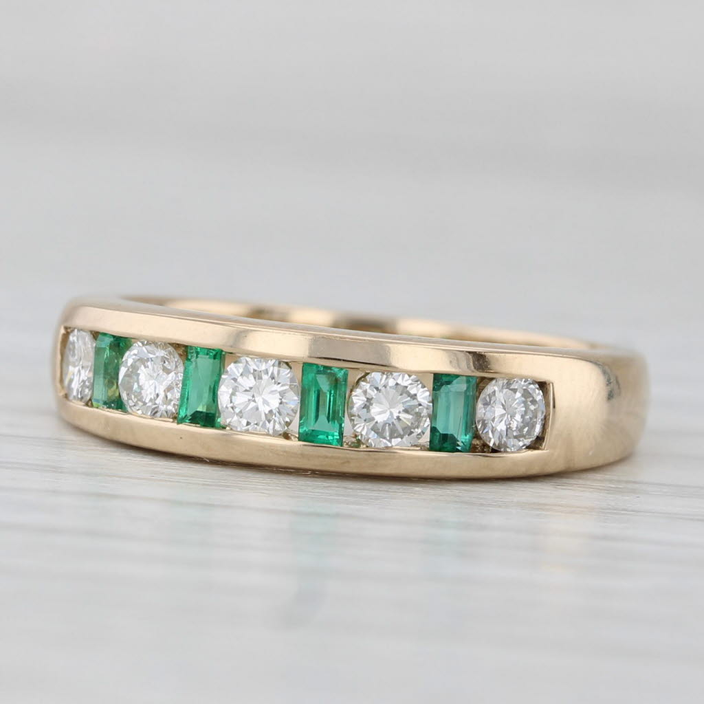 Light Gray 0.55ctw Diamond Emerald Wedding Band 14k Gold Size 6.5 Anniversary Stackable