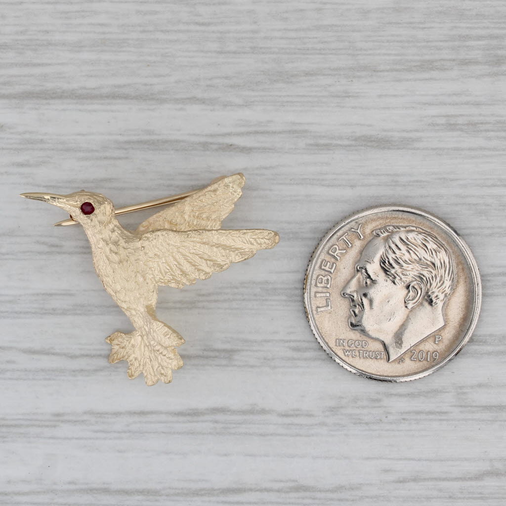 Gray Hummingbird Pin 14k Yellow Gold Ruby Eye Detailed Bird Jewelry