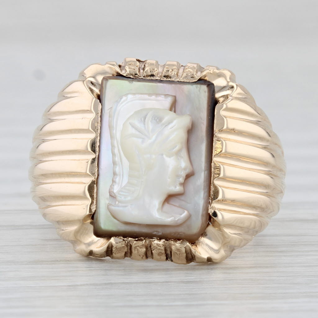 Light Gray Mother of Pearl Cameo Ring 10k Yellow Gold Size 9.75