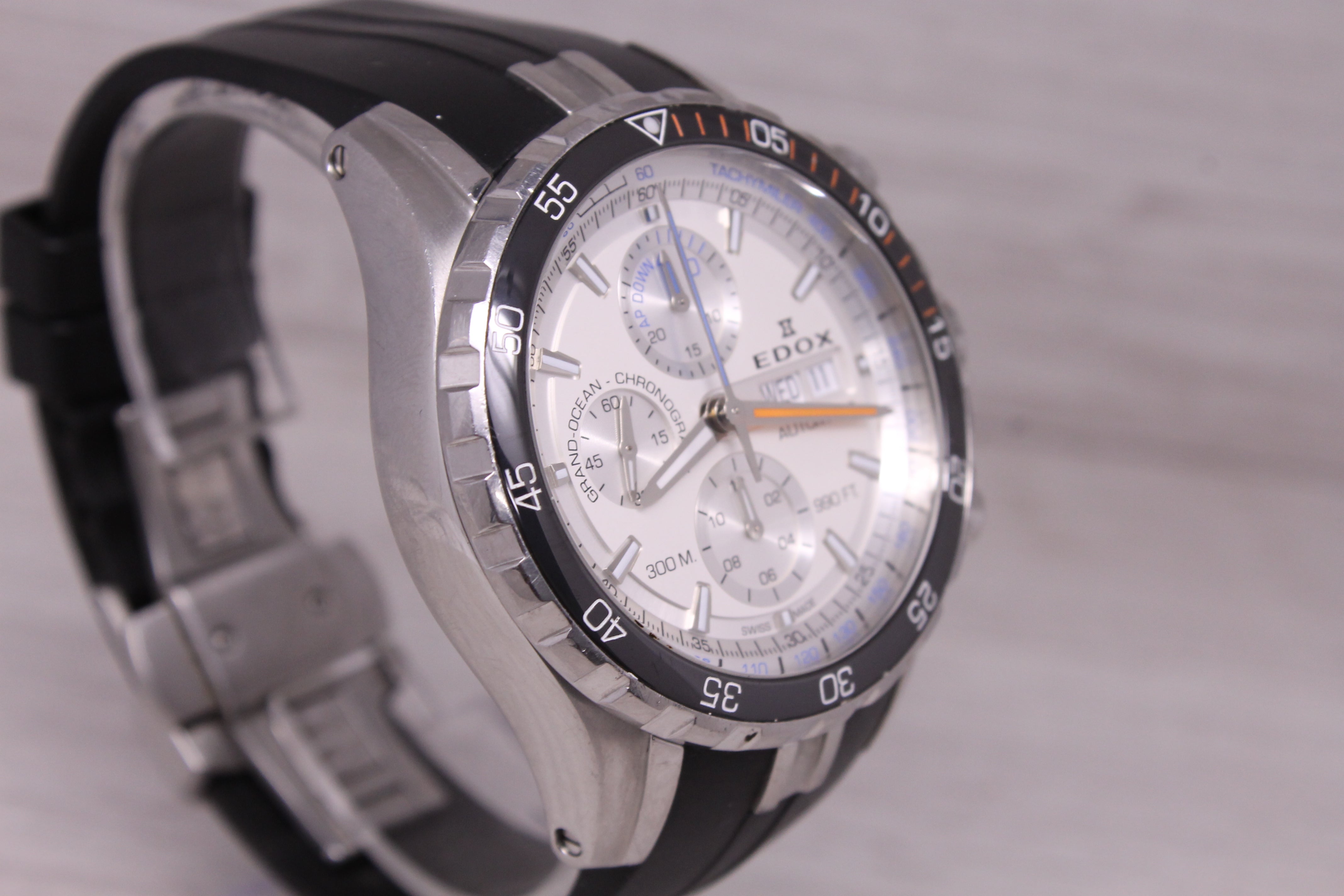 Edox Ocean Master Mens Steel 44mm Automatic Chronograph Watch 01123 3ORCA ABUN