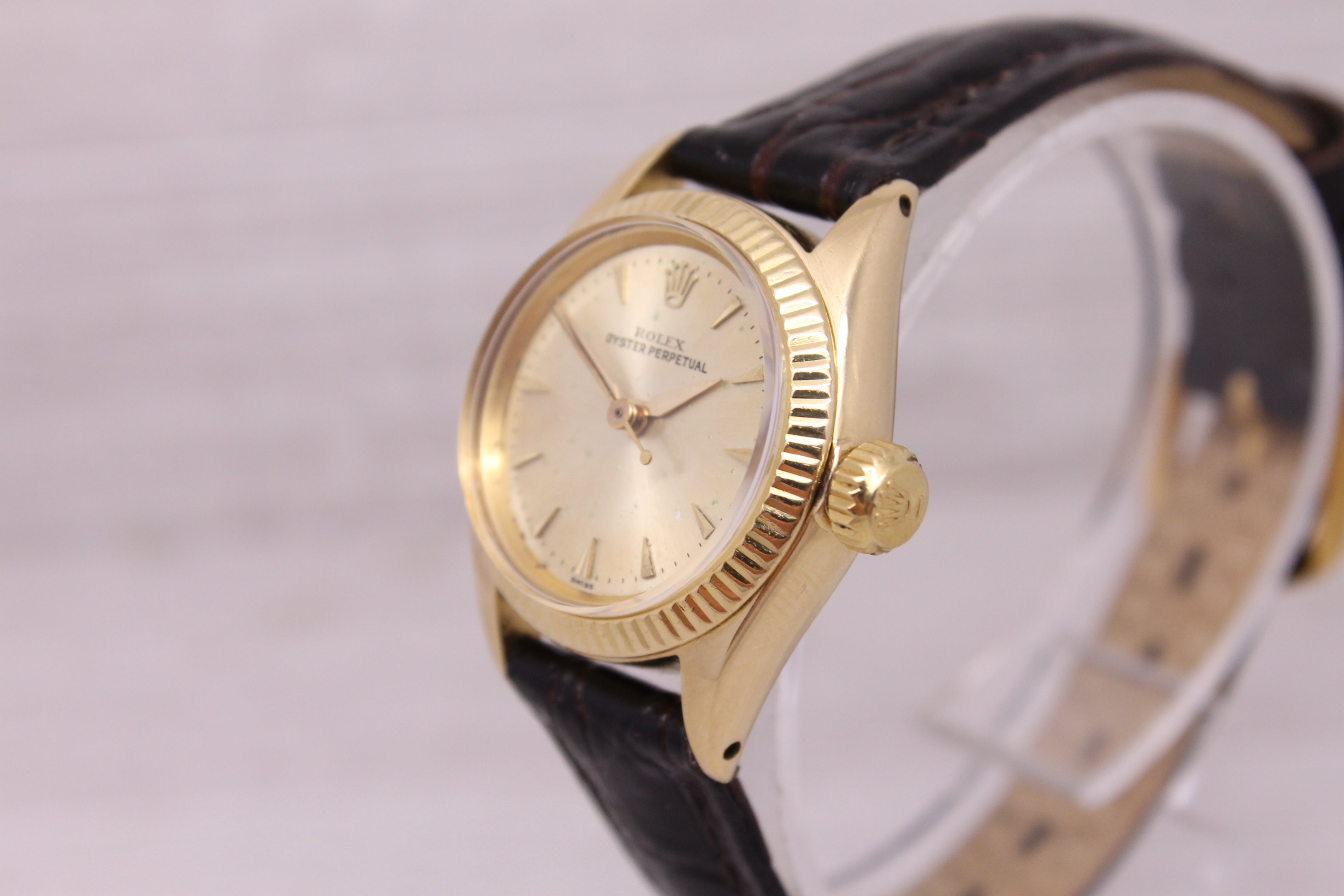 Vintage c.1960 Rolex 6619 Ladies 24.5mm 18k Yellow Gold Automatic Watch Serviced