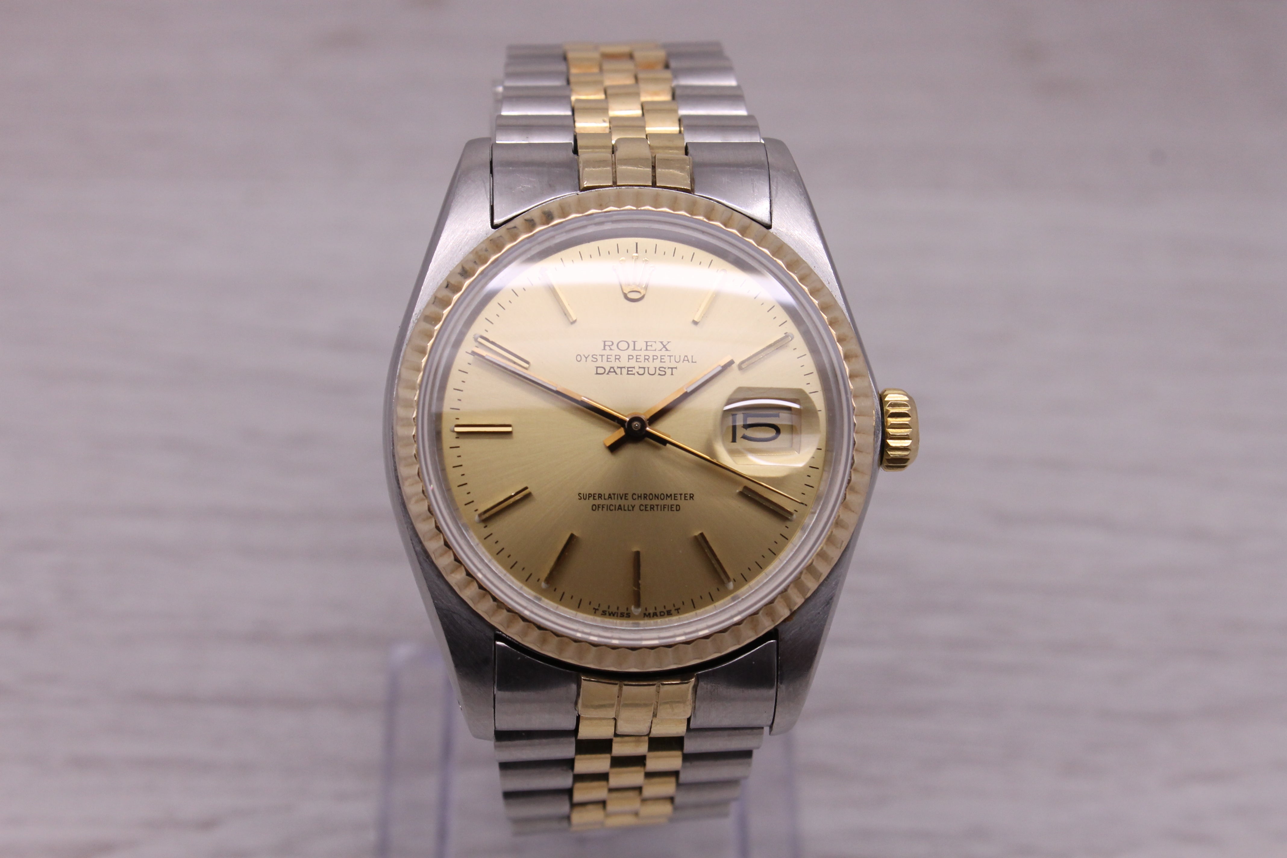 Dark Gray Vintage 1987 Rolex Datejust 16013 Two Tone Mens 36mm Automatic Watch w/Jubilee