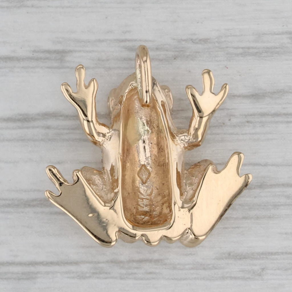 Gray Frog Pendant 14k Yellow Gold Amphibian Animal Jewelry