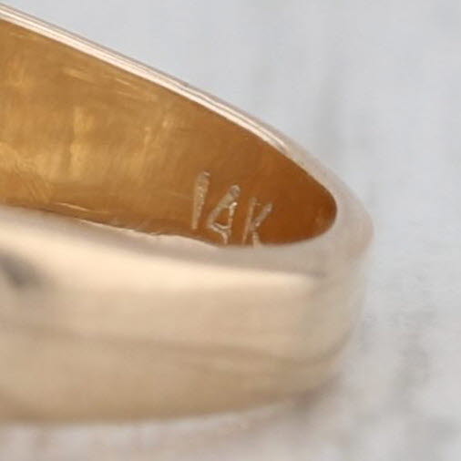 Vintage Engravable Oval Signet Ring 14k Yellow Gold Size 7.5
