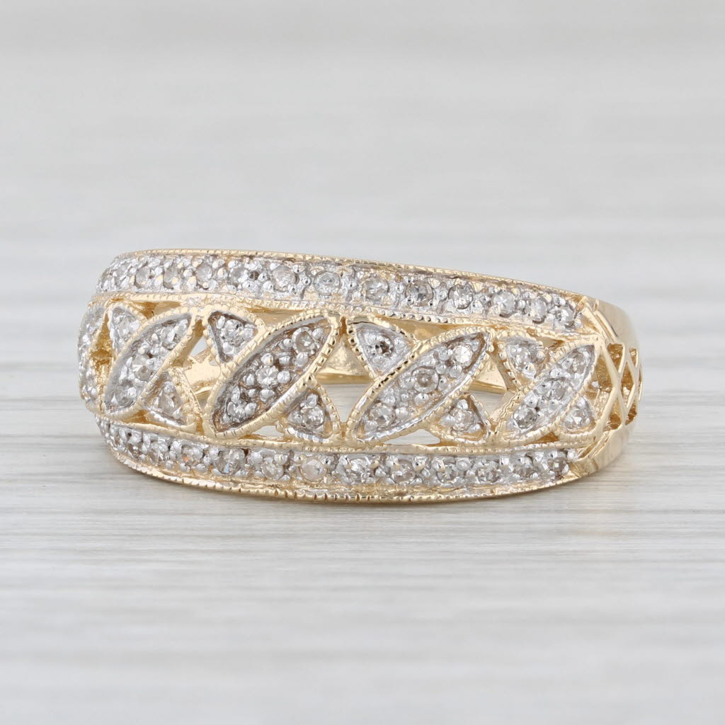 Light Gray 0.12ctw Diamond Crosshatch Ring 14k Yellow Gold Size 7.25