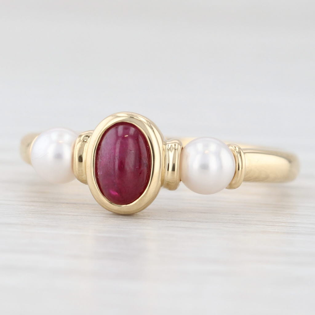 Light Gray Ruby Cabochon Cultured Pearl Ring 18k Yellow Gold Size 6.5
