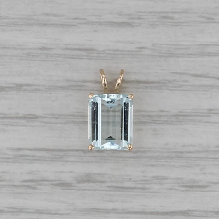 2.80ct Aquamarine Solitaire Pendant 14k Yellow Gold Drop