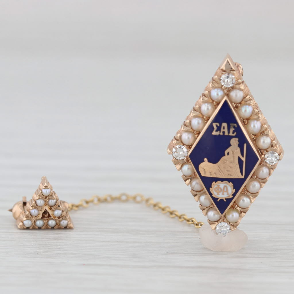 Light Gray Sigma Alpha Epsilon Badge SAE Pearl 10k Gold Pearls Fraternity Pin Chapter Guard