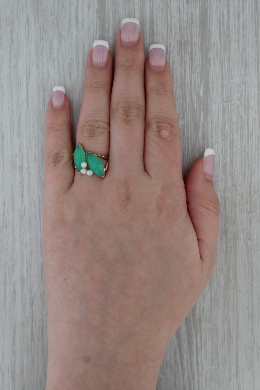 Green Chrysoprase Cultured Pearl Bypass Ring 10k Yellow Gold Size 7.5