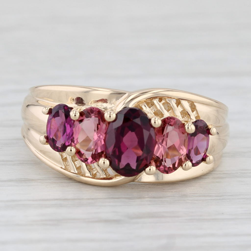 Light Gray 2.20ctw Oval Garnets Tiered 5-Stone Ring 14k Yellow Gold Size 9