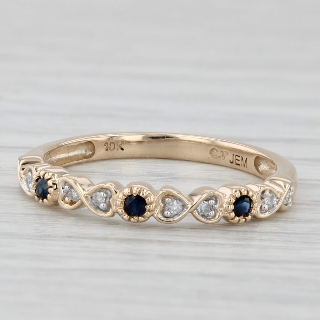 Light Gray 0.10ctw Blue Sapphire Diamond Stackable Hearts Ring 10k Gold Size 7 Wedding Band