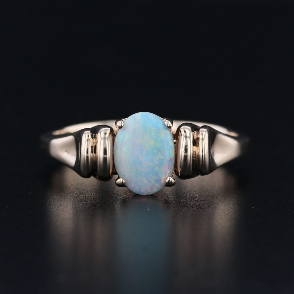 Vintage Oval Cabochon Opal Solitaire Ring 10k Yellow Gold Size 5.75-6