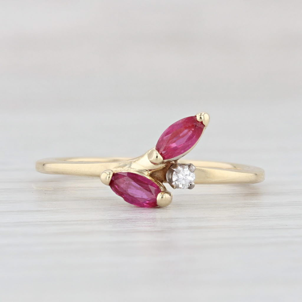 Light Gray 0.40ctw Ruby Diamond Bypass Ring 14k Yellow Gold Size 6