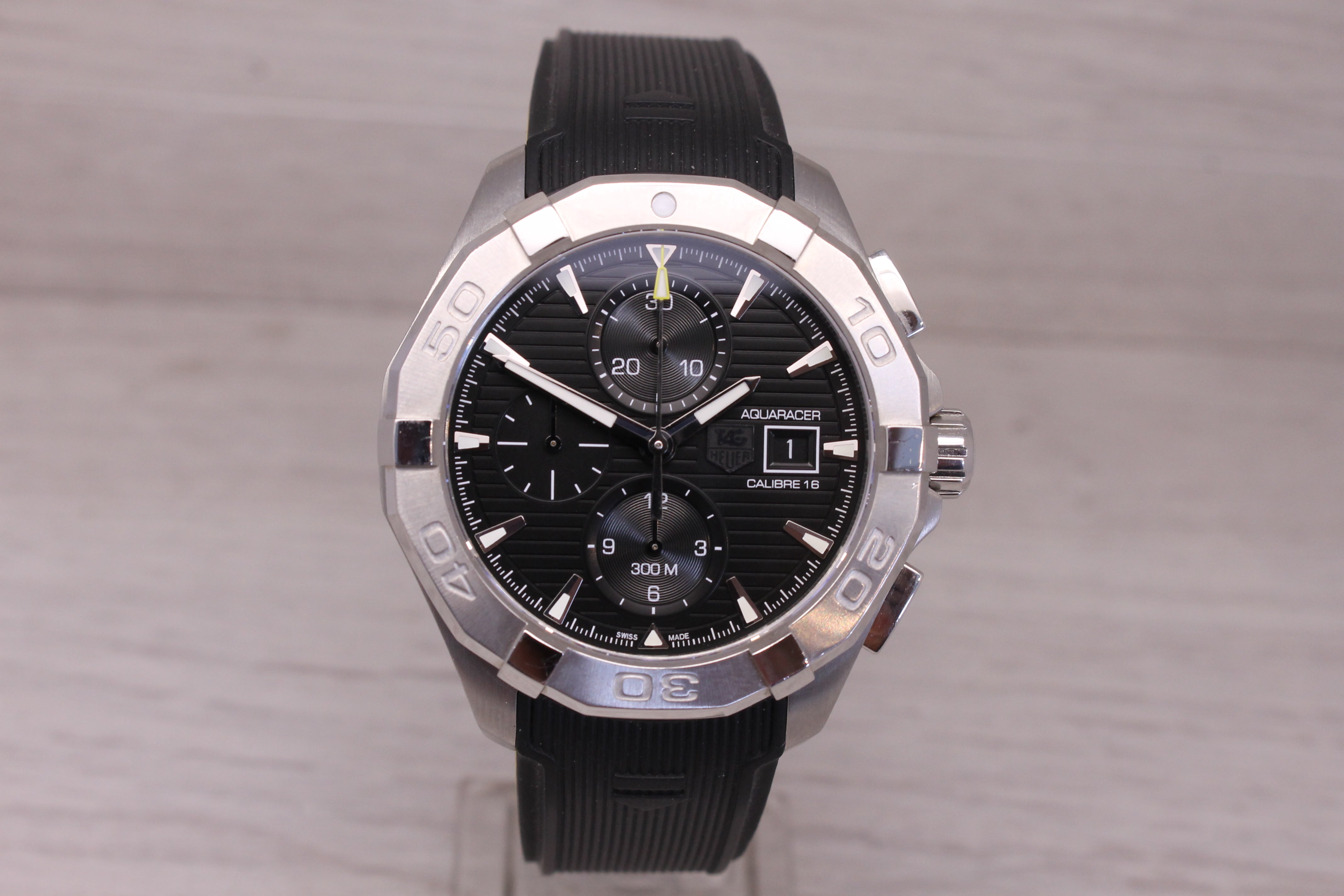 Tag Heuer Aquaracer Chronograph CAY2110 Mens Steel 44mm Automatic Watch w/ Strap