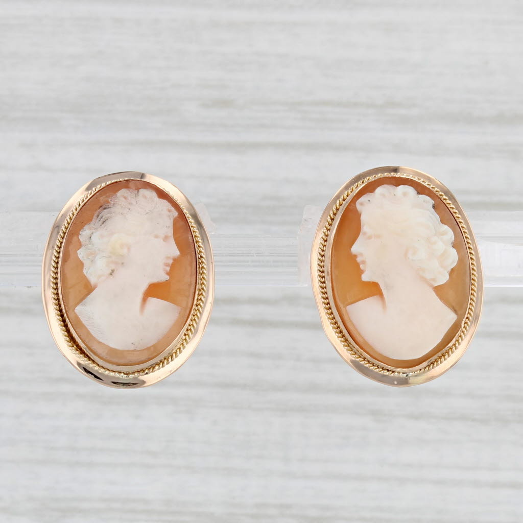 Light Gray Vintage Carved Shell Cameo Earrings 18k Yellow Gold Non Pierced Screw Back