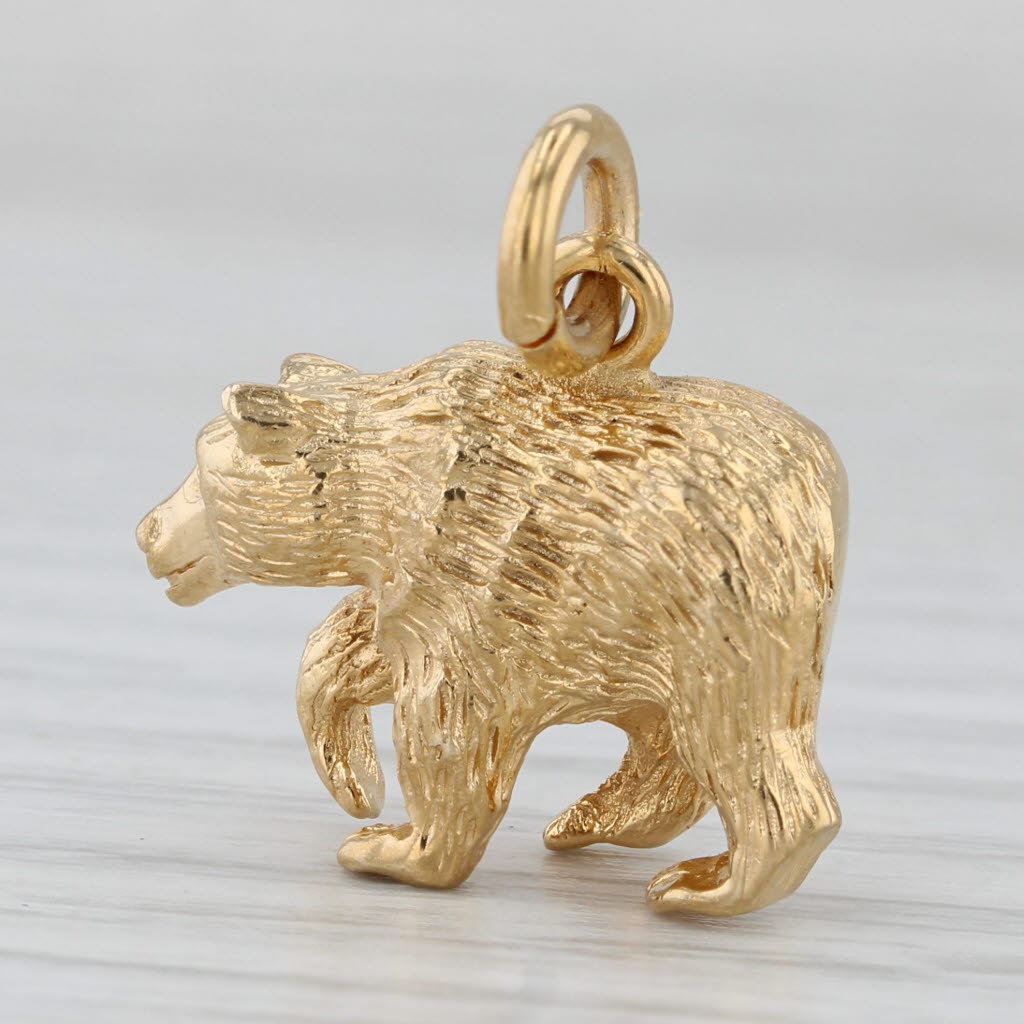 Gray Bear Souvenir Charm 10k Yellow Gold 3D Figural Figurine Pendant