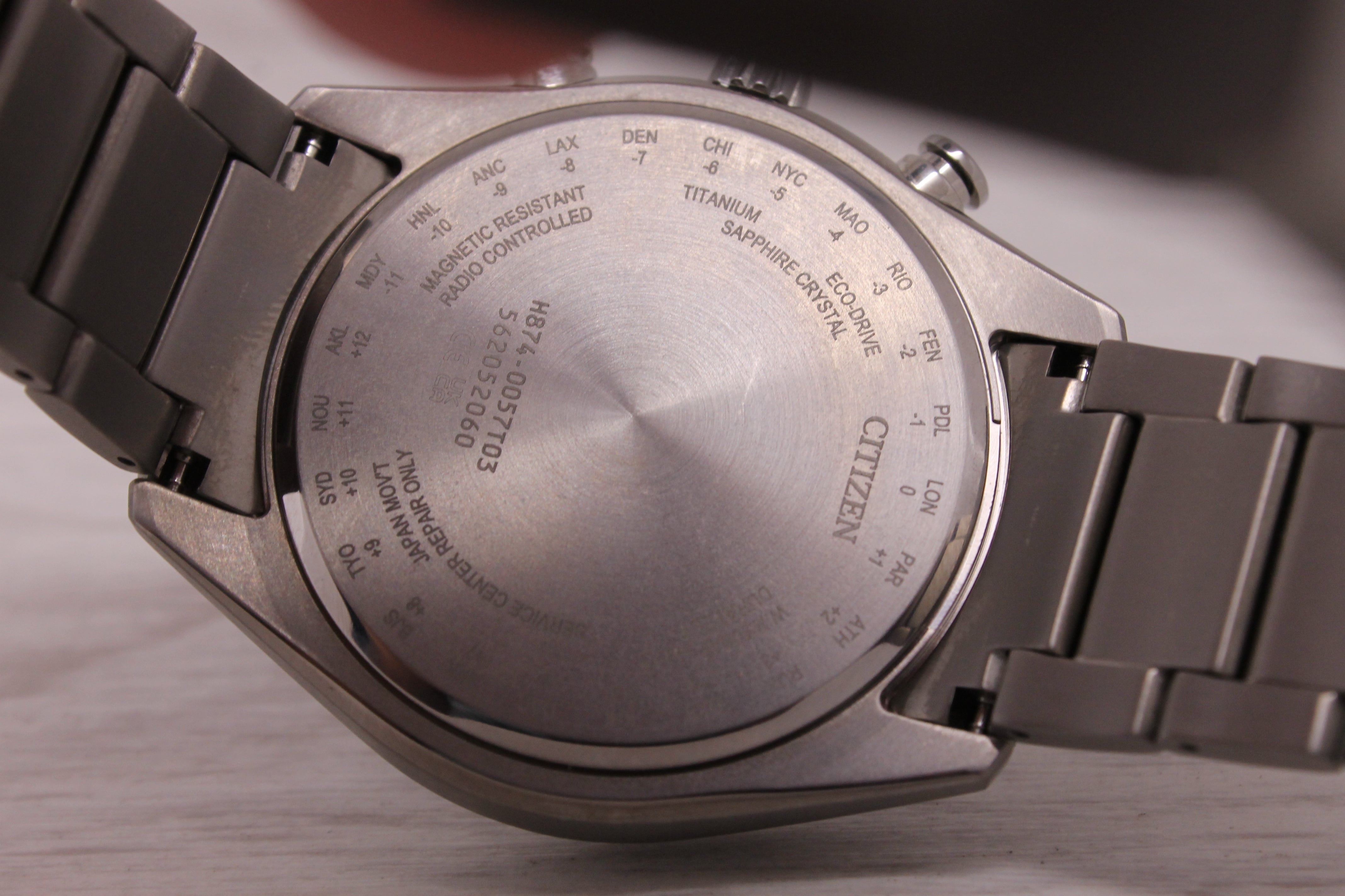 Citizen Eco-Drive Tsuki-yomi A-T Mens Watch 43mm Super Titanium Moonphase Date
