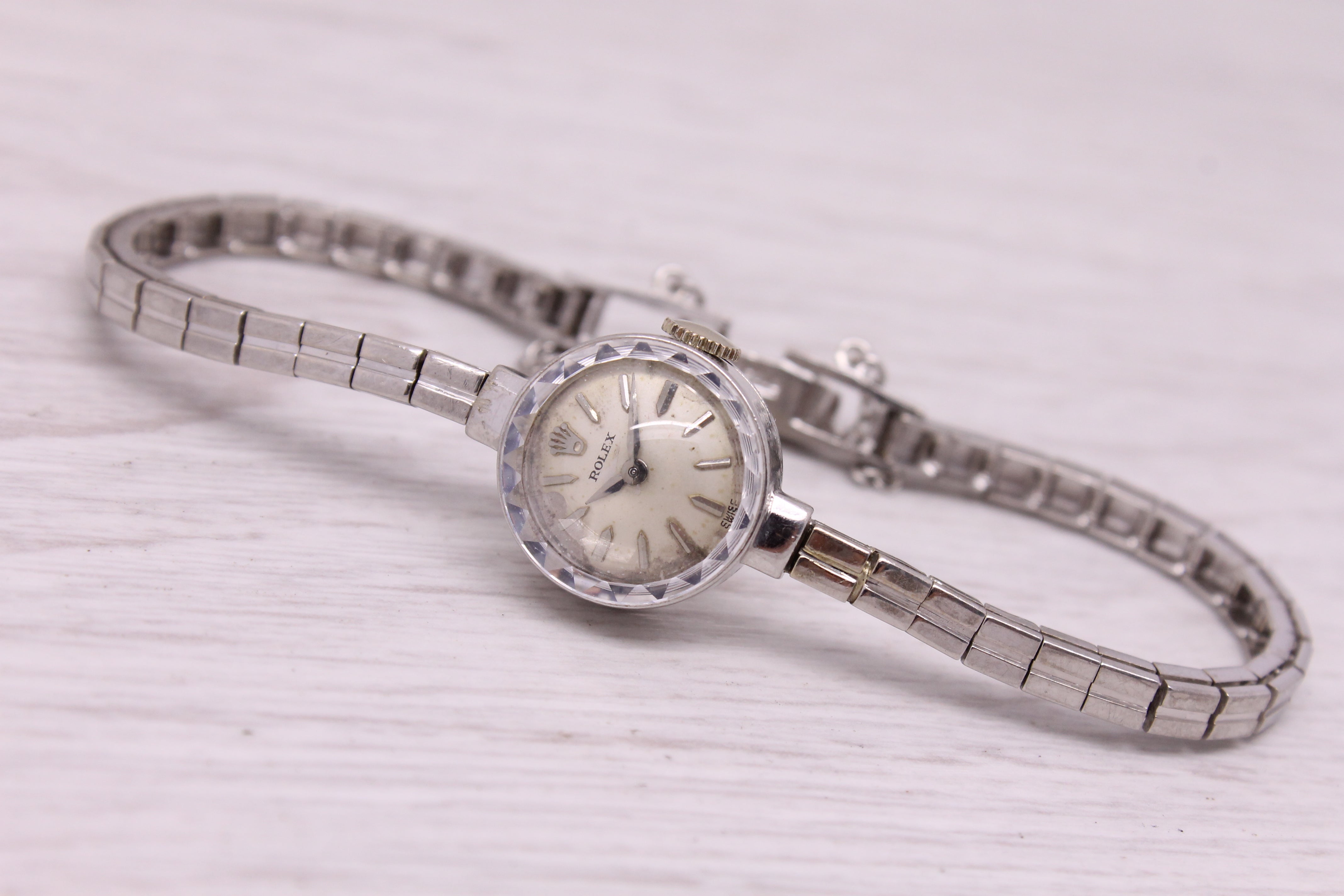 Light Gray Vintage 1950's Rolex 14k White Gold Ladies Dress Bracelet Watch c.1401 Serviced