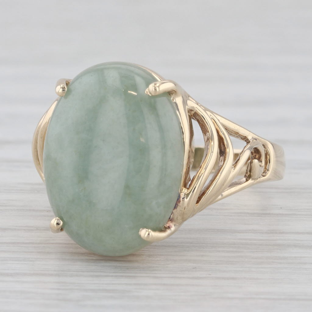 Gray Vintage Green Jadeite Jade Oval Cabochon Solitaire Ring 10k Yellow Gold Size 7.5