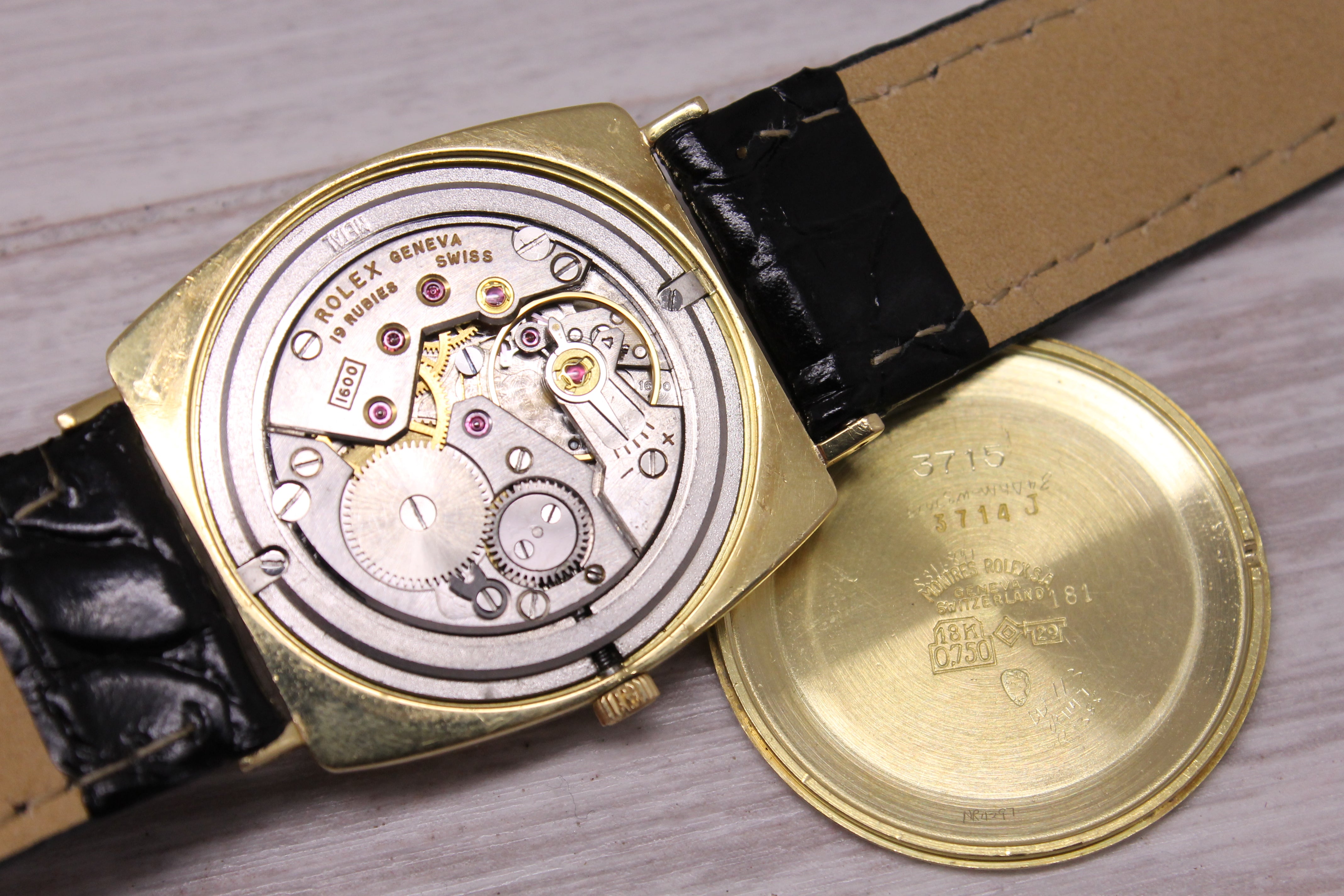 Vintage c1960's Rolex 18k Yellow Gold 29mm Midsize Manual Watch c.1600 ref.3715